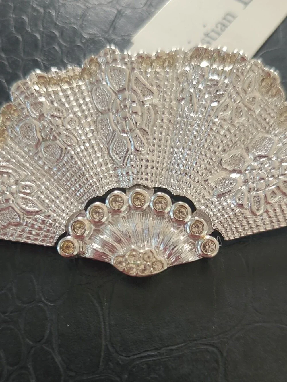 Dior delicate fan